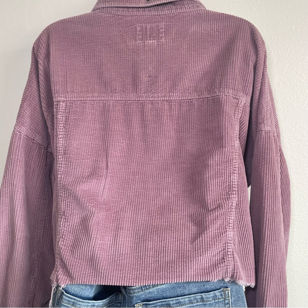 American Eagle Cropped Corduroy Shacket Jacket Mauve Pink Raw Hem Medium - Picture 6 of 9